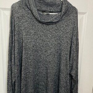 NWOT Forever 21 cowl Neck long sleeve